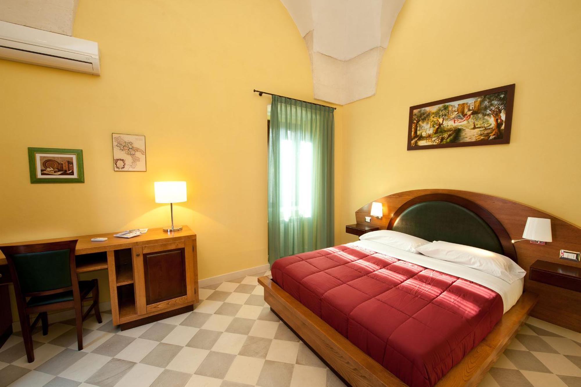 ليتشي B&B Residenza Pizziniaco الغرفة الصورة