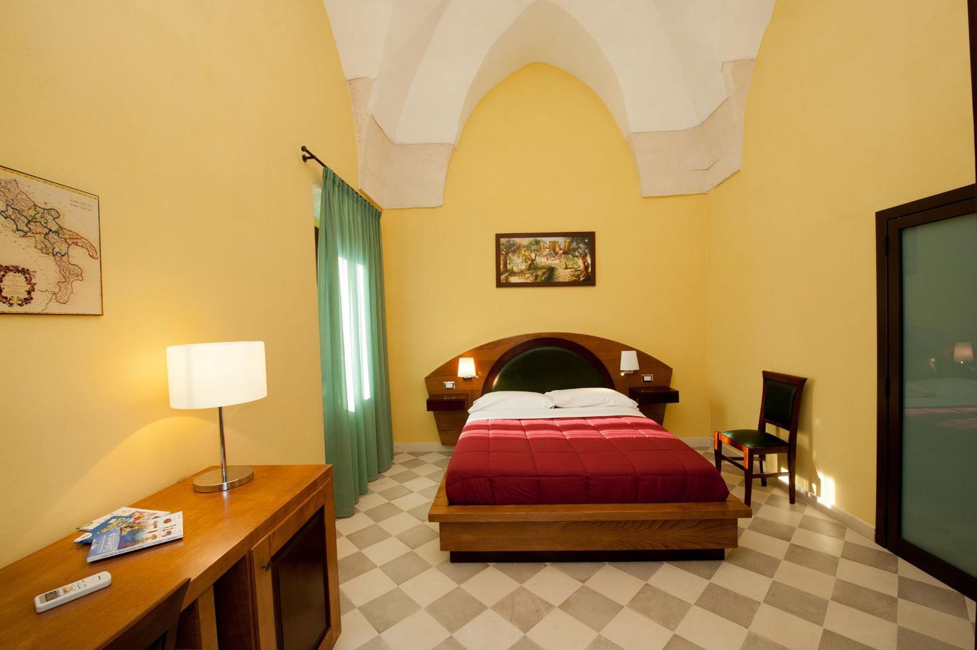ليتشي B&B Residenza Pizziniaco الغرفة الصورة